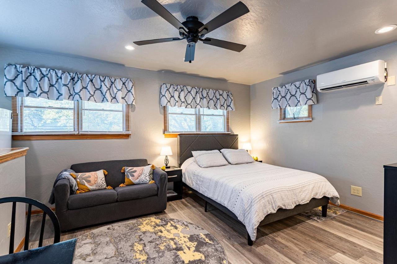 Sea Cave, Obx Gem, Private Studio, Couple's Nest! * Kill Devil Hills