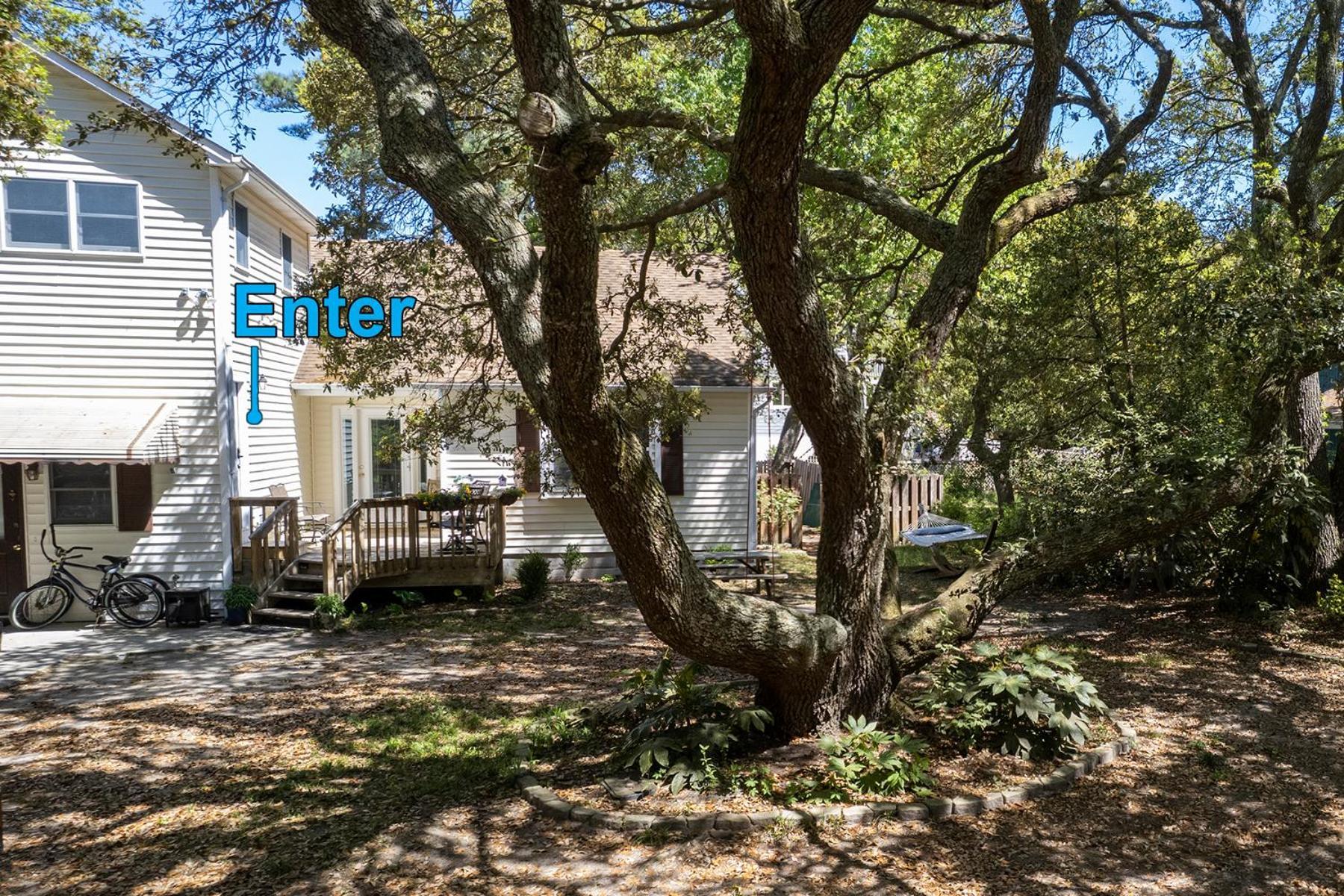 Sea Cave, Obx Gem, Private Studio, Couple's Nest! * Kill Devil Hills